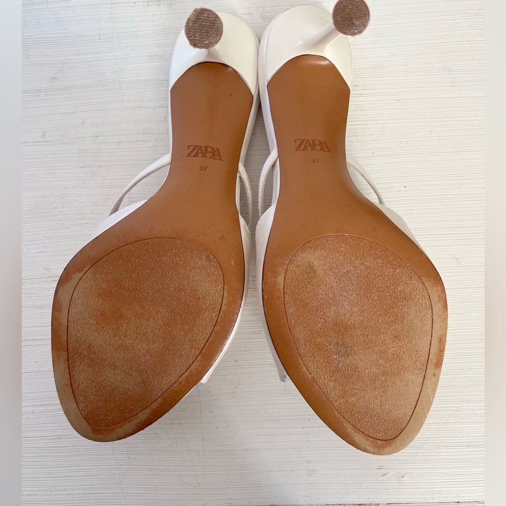 ZARA beautiful satin heels sandals - Picture 3 of 5
